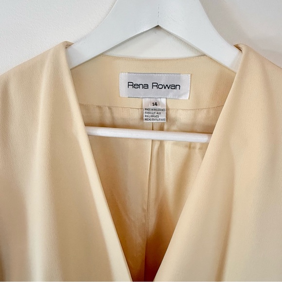Vintage Rena Rowan Butter Yellow Blazer - Picture 2 of 6